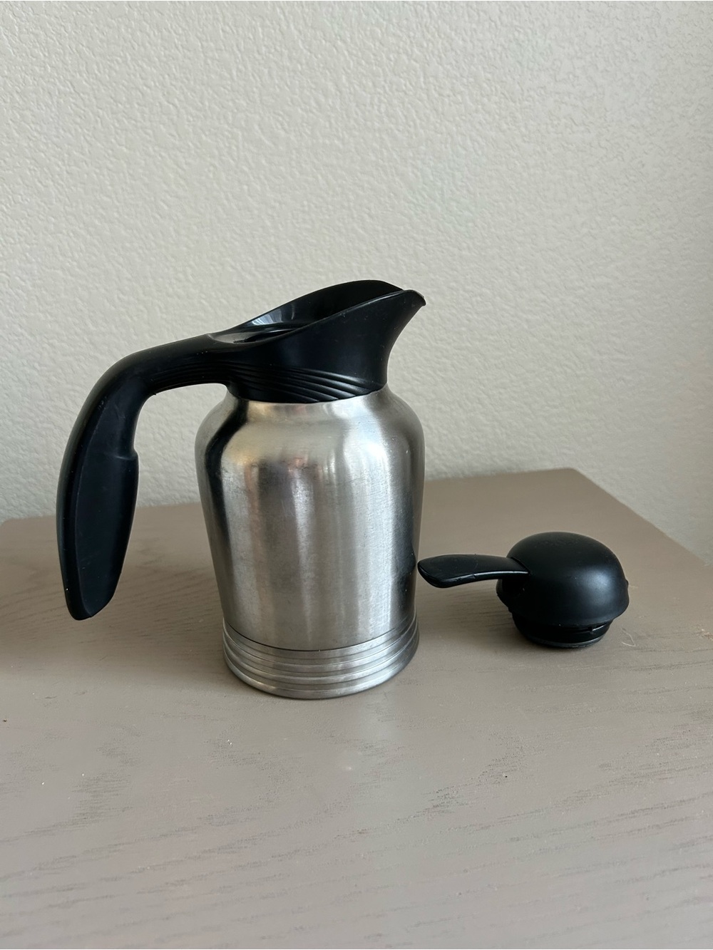 Stanley 20 oz Stainless Steel Carafe / Thermal Coffee Carafe - Picture 4 of 12